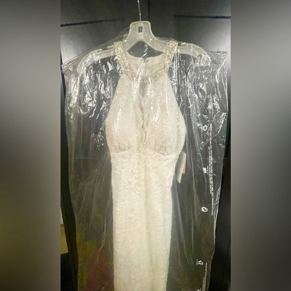 David’s Bridal Wedding/Bridal Shower Dress, Size 6, New, Unworn and Unaltered - Picture 10 of 10